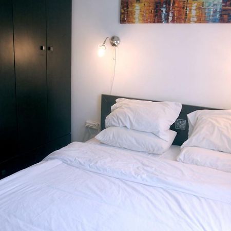 Central Apartment With Shelter Room -1 Bedroom & Living Room And Balcony Tel Aviv Buitenkant foto